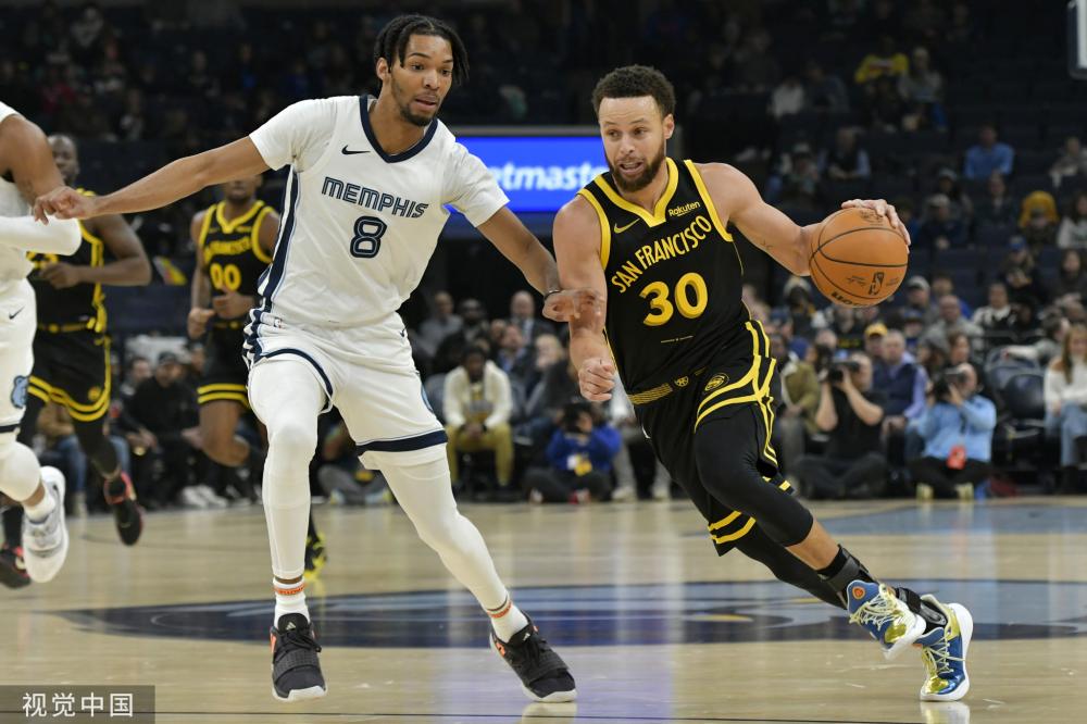 冬夏令营的 冬夏令营的